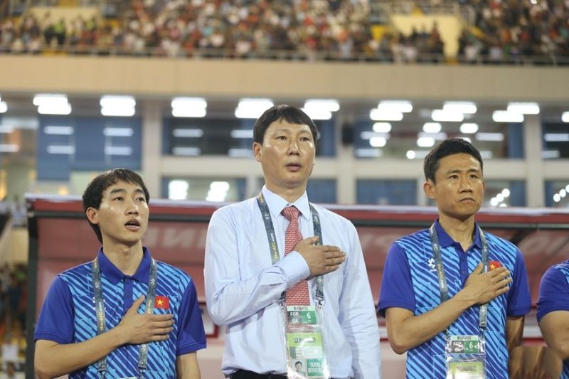 Huấn luyện viên Việt Nam – Những người thuyền trưởng vĩ đại