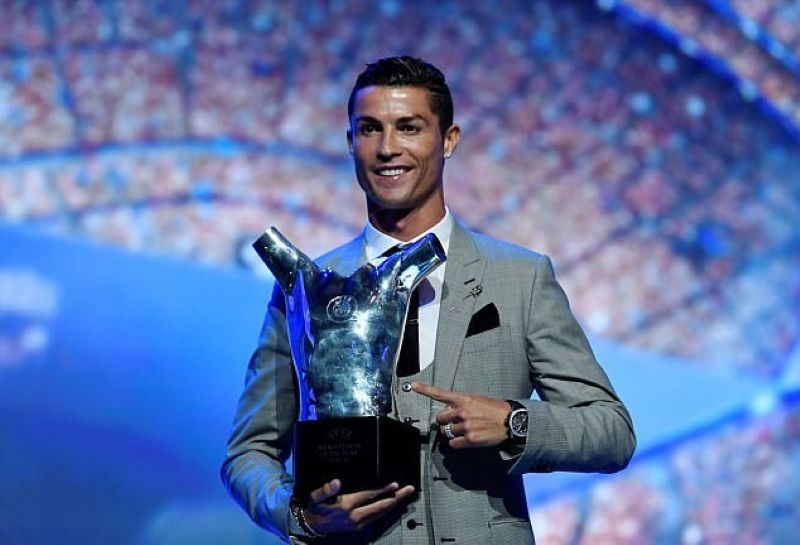 ronaldo-dat-giai-cau-thu-hay-nhat-chau-au