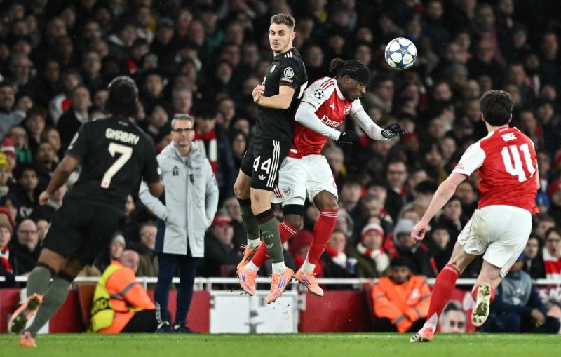 bayern-munich-that-bai-truoc-arsenal-tai-champions-league