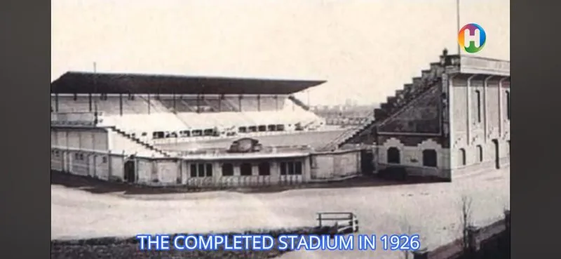 Sân Giuseppe Meazza gắn liền với lịch sử lâu đời của bóng đá Ý từ năm 1926.